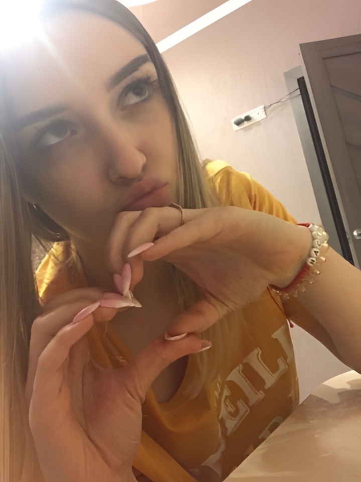 Анечка привлекательная девушка из Фокино цена от 4000 руб