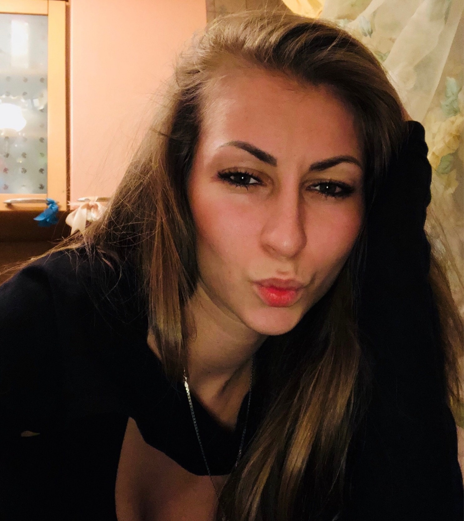 Светик привлекательная девушка из Фокино цена от 3000 руб