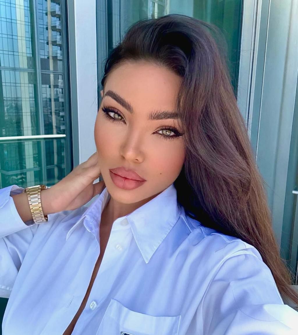 Настя привлекательная девушка из Фокино цена от 4000 руб