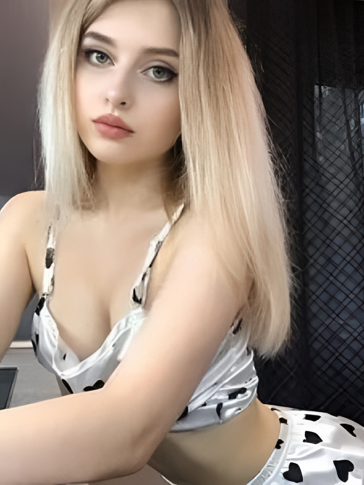 Индивидуалка София, доступна для личного знакомства от 2000 руб